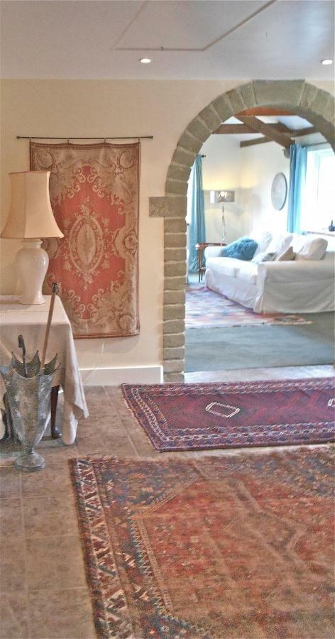 Spacious Swallow Cottage Тисбъри Екстериор снимка